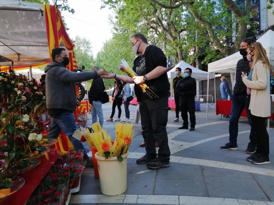 Parades a Manresa per celebrar Sant Jordi 2021