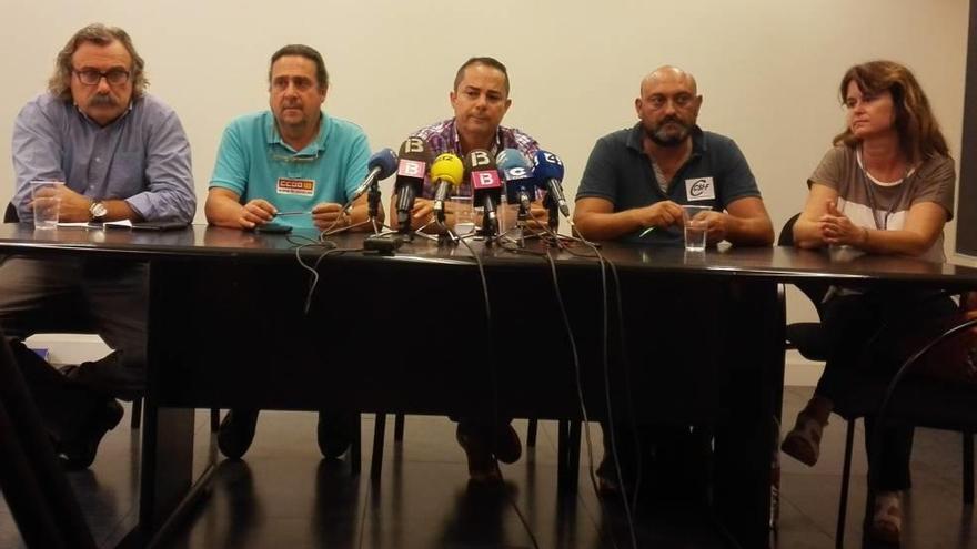 Unidad sindical: Miguel Lázaro, Manel G. Beneyto, Miguel Ángel Romero, Guillem Vila y Xisca Galmés.