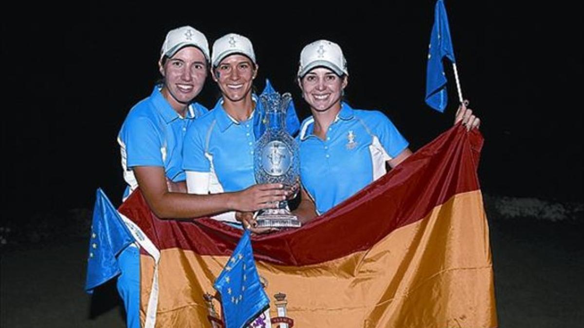 Ciganda, Muñoz y Recari, con el trofeo conquistado el domingo en Colorado.