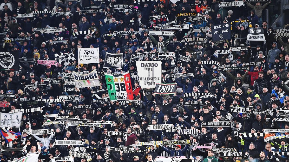 ¡Indiganción total! Los aficionados de la Juventus protestan por la sanción a su club