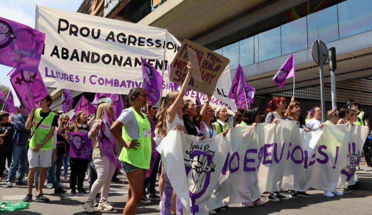 Manifestación en Badalona contra las agresiones sexuales en el Màgic