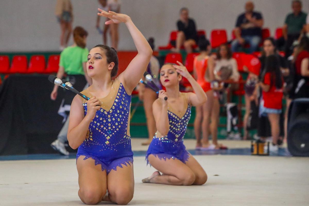 El Torneo Vilarousa hace de la gimnasia rítmica un espectáculo en Catoira