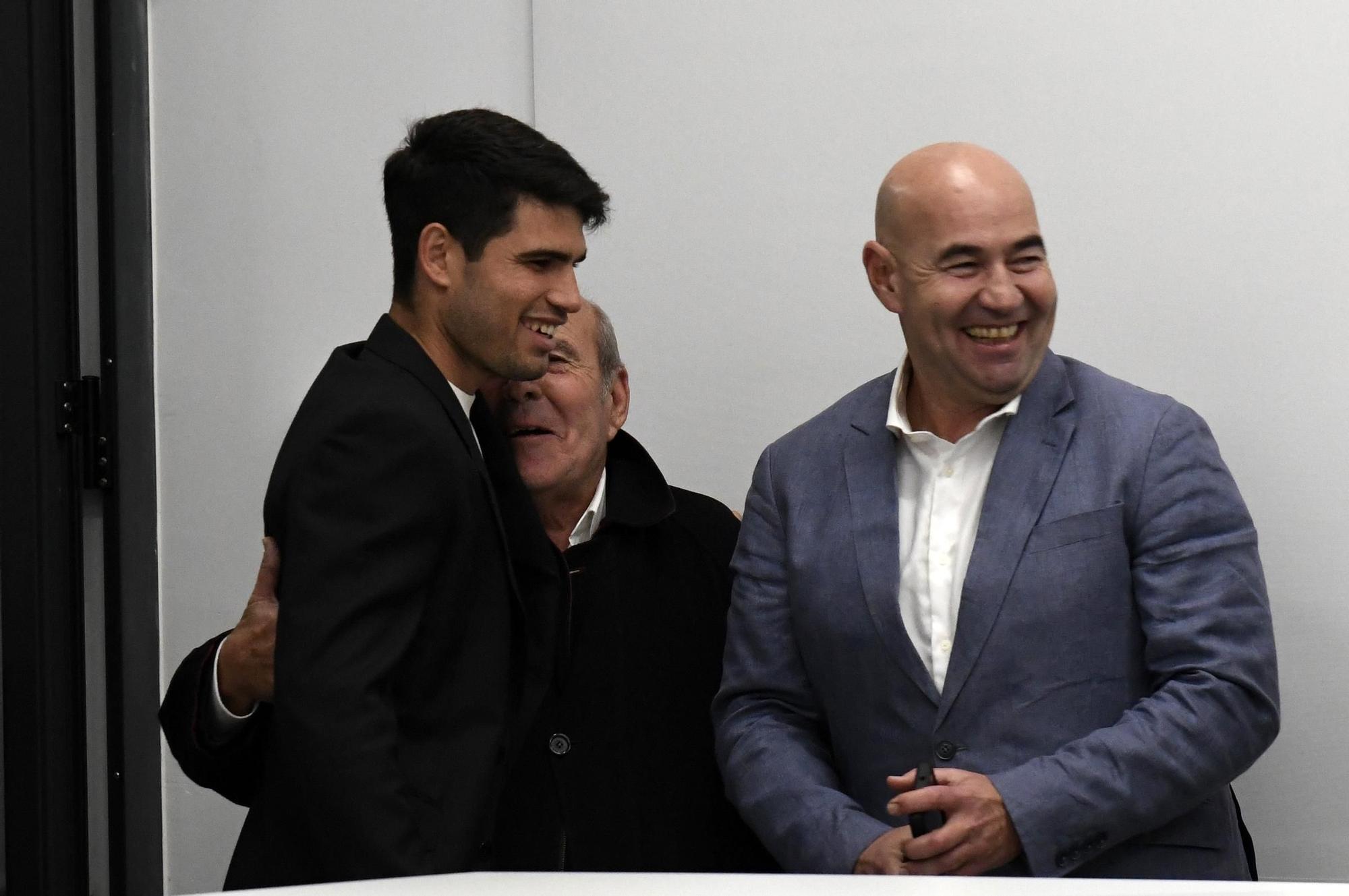 Así ha sido la inauguración de la exposición de Carlos Alcaraz en la Cárcel Vieja de Murcia