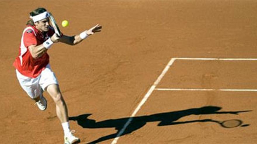 David Ferrer da el primer punto a España