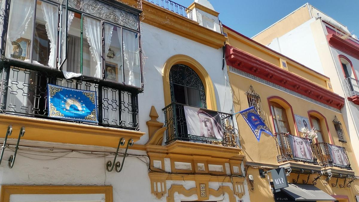 Así preparan la calle Pureza días antes de la procesión de la Piedad del Baratillo