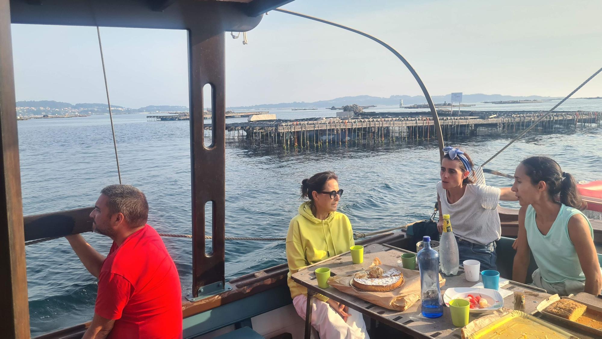 De visita en las Islas Atlánticas de Galicia a bordo del aula flotante "Chasula".