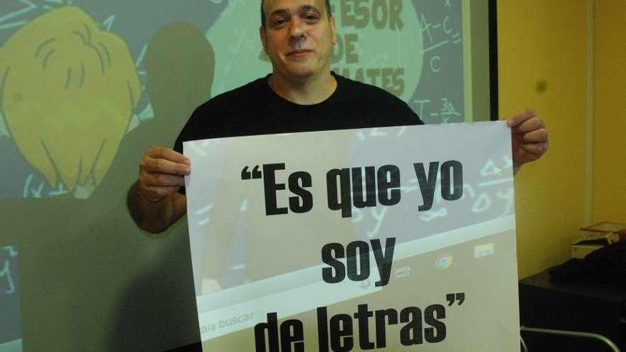 Sergio Castro, con una de las muchas excusas para no estudiar Matemáticas.