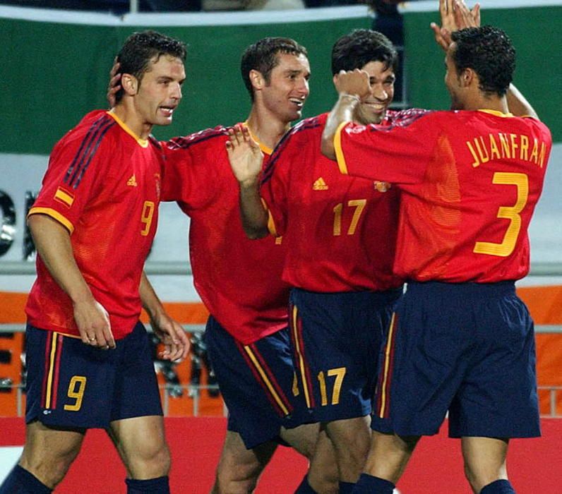 El buen momento del Eurocelta tuvo su plasmación en una nutrida presencia en el Mundial de Corea del Sur y Japón 2002. En la selección española hubo un jugador céltico, el lateral izquierdo Juanfran, que en la foto celebra un gol