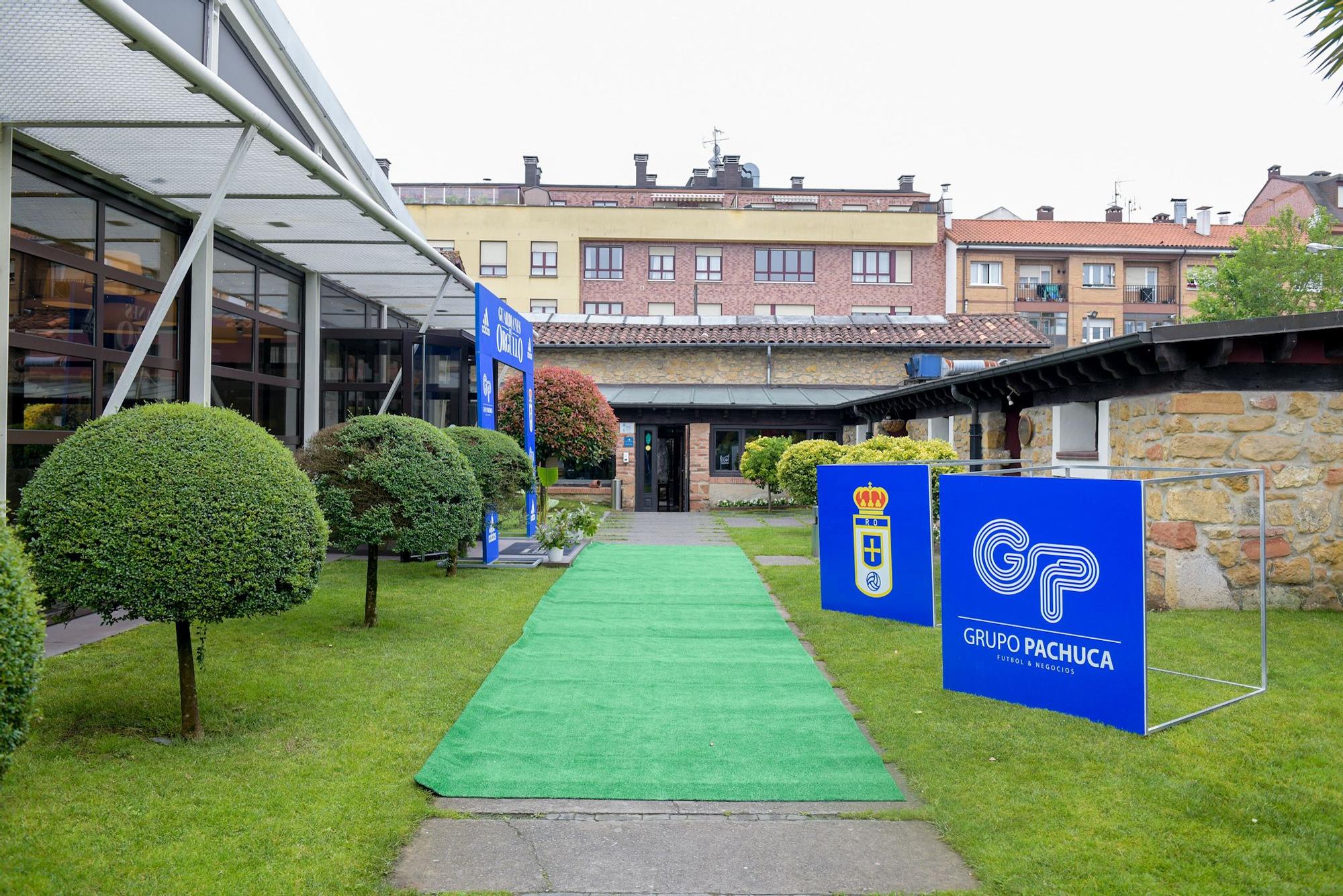 EN IMÁGENES: la comida de despedida del Real Oviedo