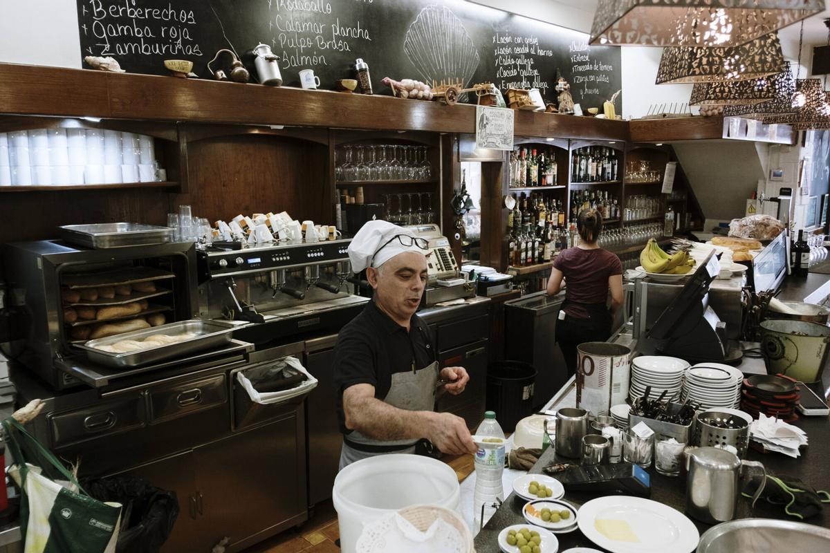 El gallego del bar Mora rescata la centenaria bodega Sant Antonio