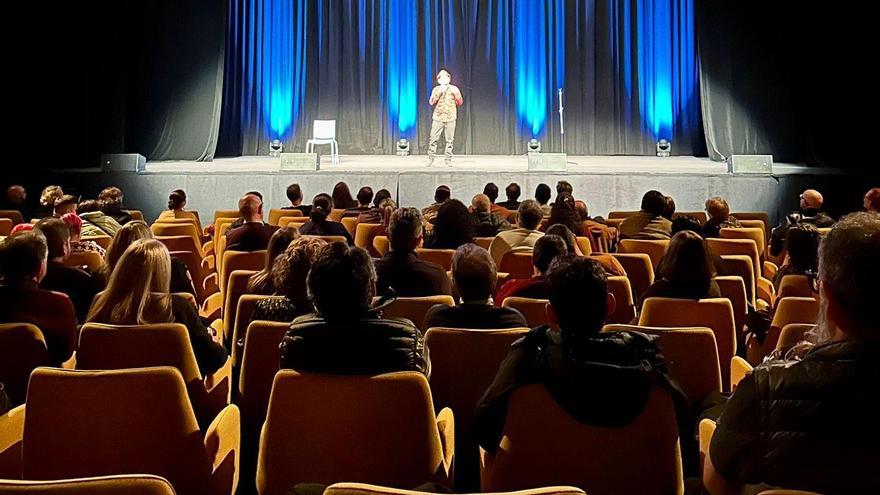 El espectáculo de Corbacho en el Auditorio Municipal de O Grove.   | //  FDV