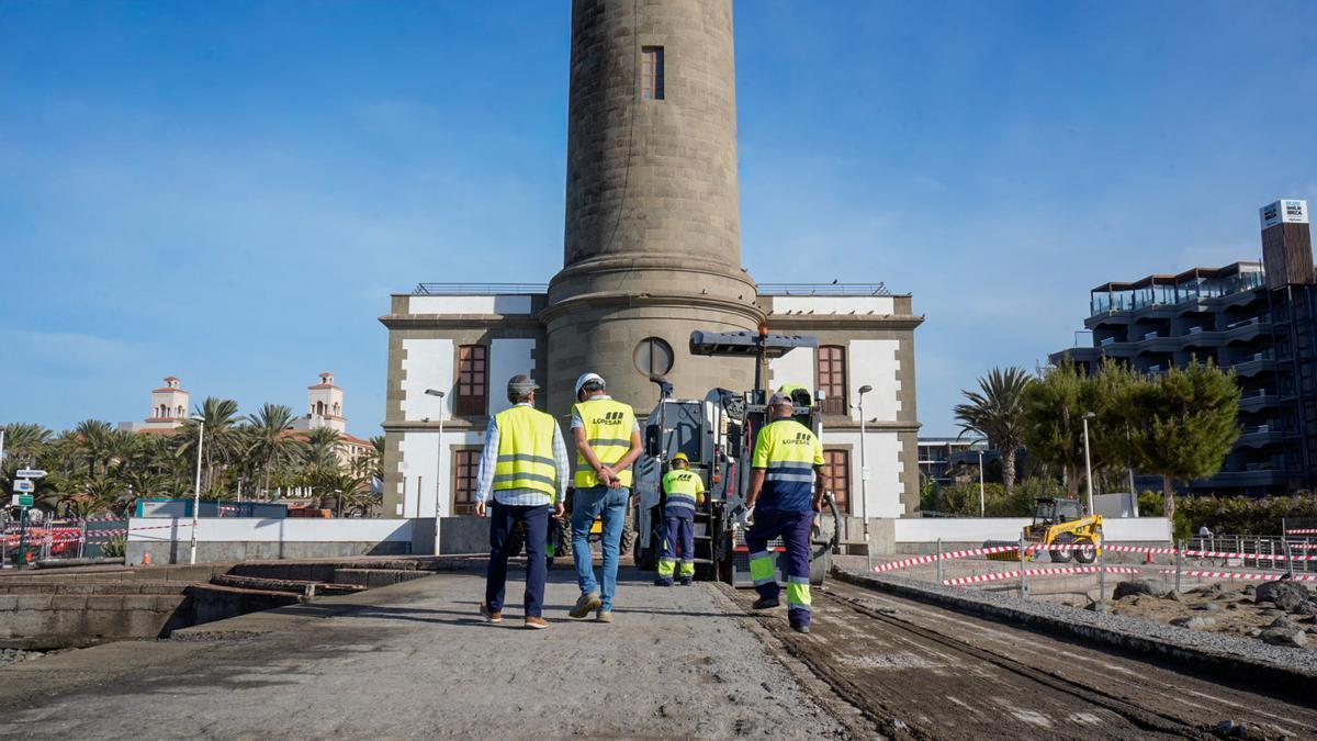 Inicio de las obras en el espigón del Faro de Maspalomas.