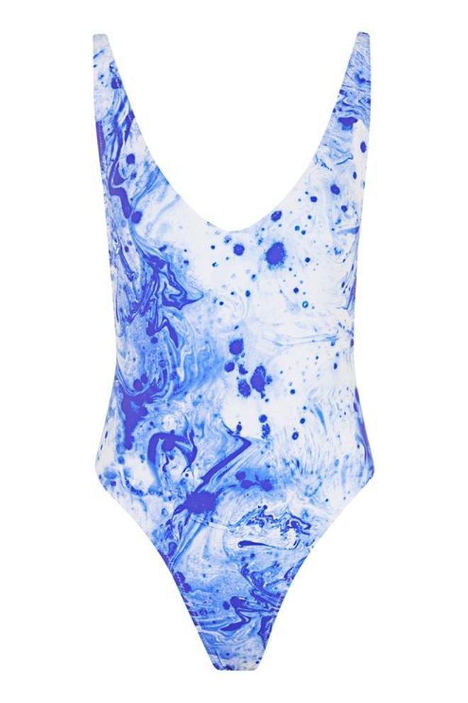 Bañadores de una pieza que crean tendencia: con estampado marino