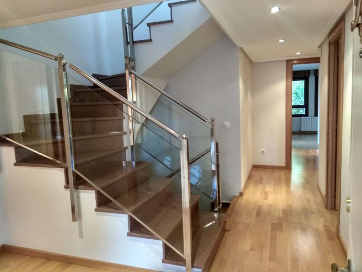 Interior de la vivienda a la venta en Zaragoza