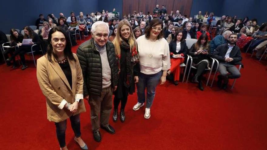 Por la izquierda, Patricia Martínez, Javier Fernández Conde, Isabel García y Noelia Prieto.