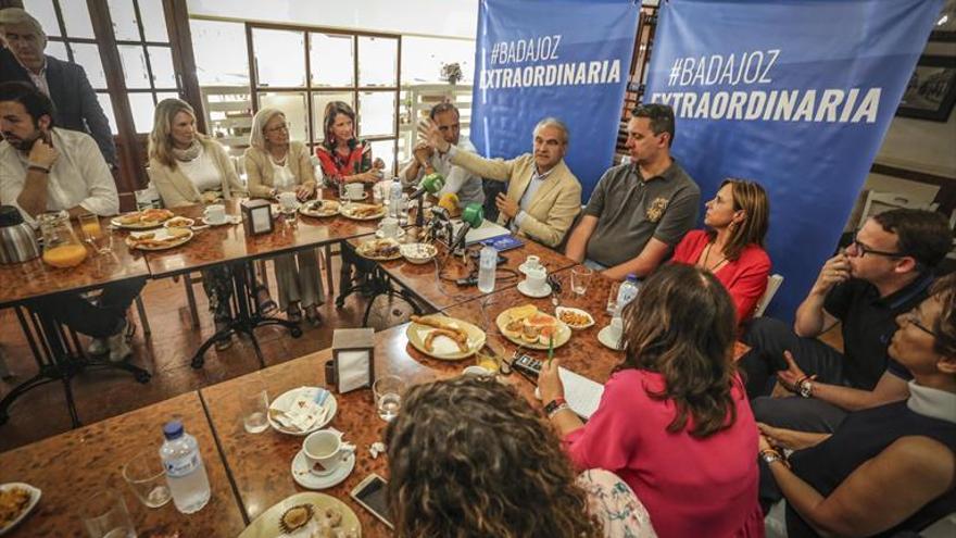 Fragoso: «Las propuestas del PSOE son posibles friendo a impuestos»