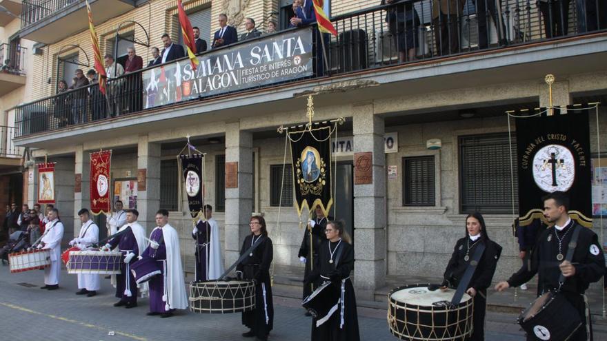 Acto con el que dio comienzo la Semana Santa en la plaza de España.  | SERVICIO ESPECIAL