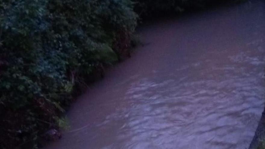 Una imagen de las aguas en Os Gafos en la noche del miércoles