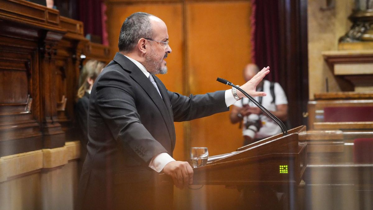 El PP catalán tacha de "antisistema" la política de Illa y le culpa del auge de los "populismos"