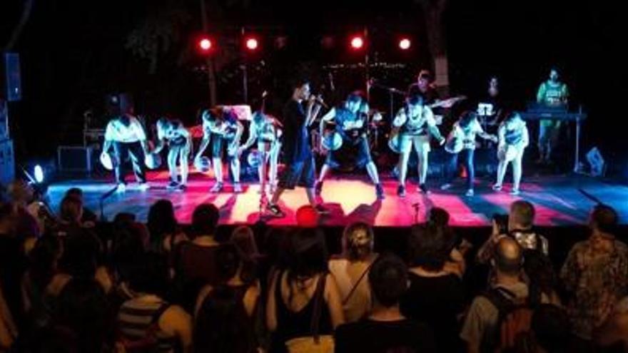 El cicle Platea Jove porta el projecte Basket Beat amb l´espectacle ´Tocant les pilotes´