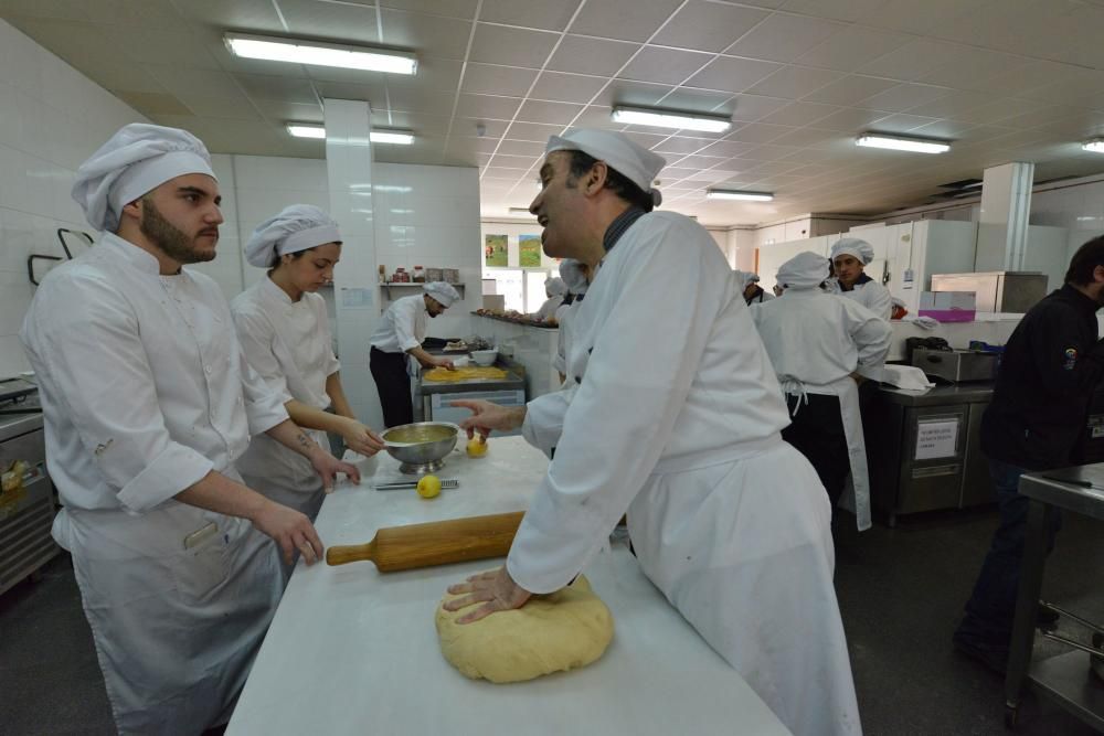 Platos de cine en la escuela de hostelería de Moreda de Aller