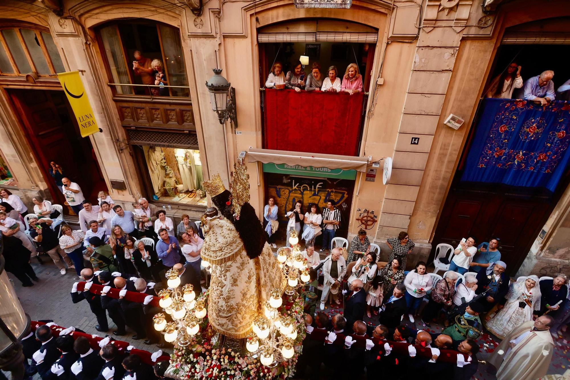 Procesión de la Virgen de los Desamparados de València 2025