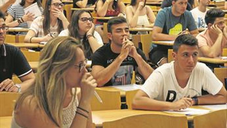 Los alumnos rechazan la reválida y exigen que vuelva la selectividad