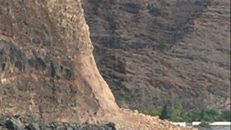 "Tremendo" desprendimiento de tierra en Valle Gran Rey en el que al parecer no hay víctimas
