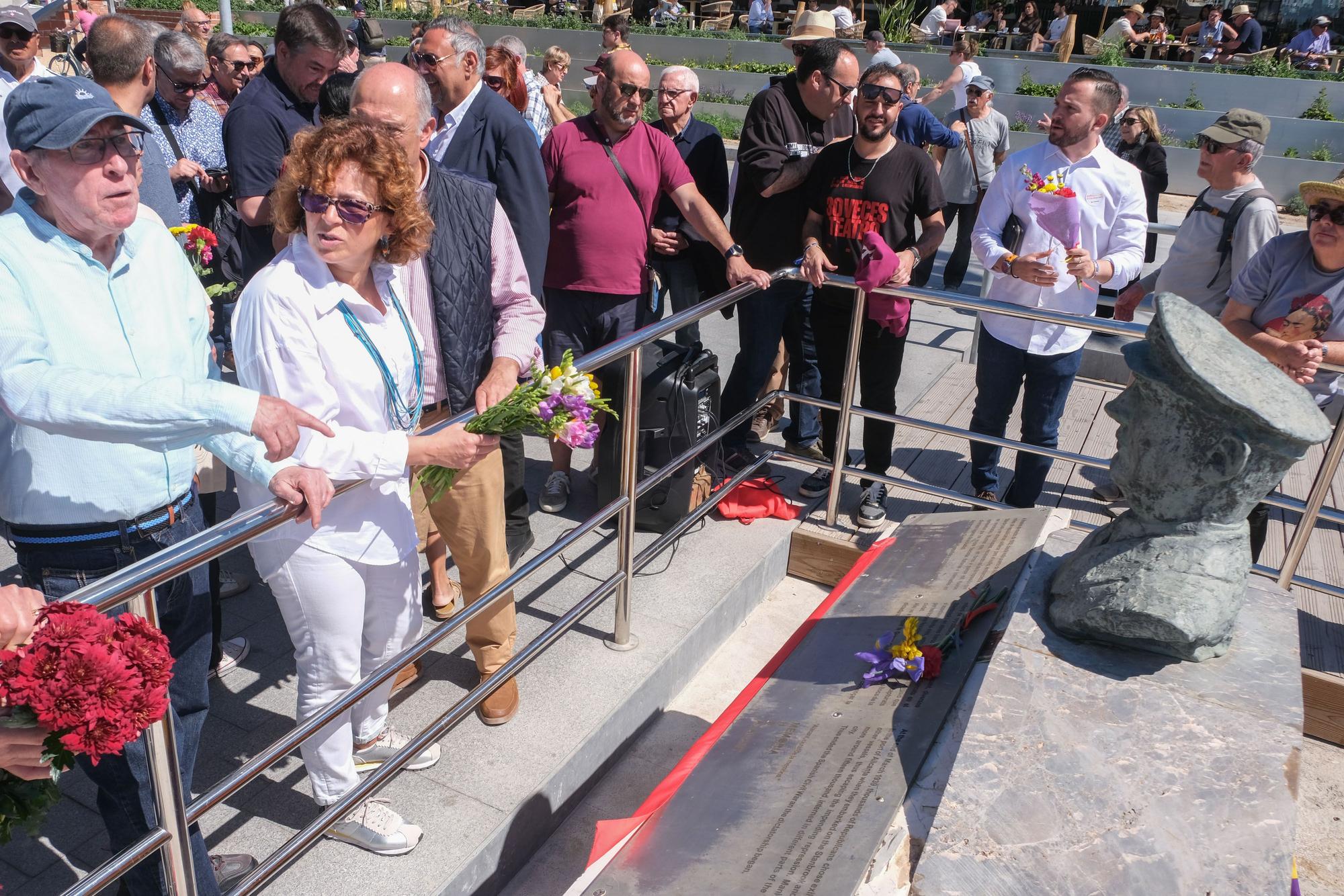 Homenaje a los exiliados republicanos del Stanbrook en el Puerto de Alicante