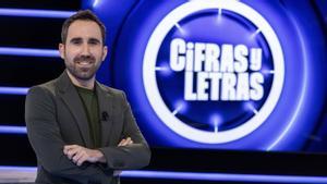Presentador de Cifras y letras
