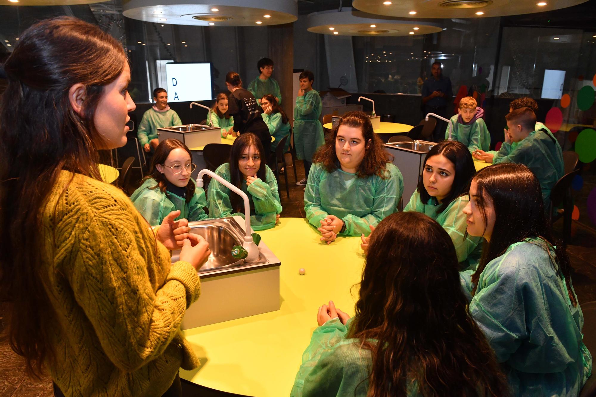 Jóvenes investigadores de A Coruña por un día