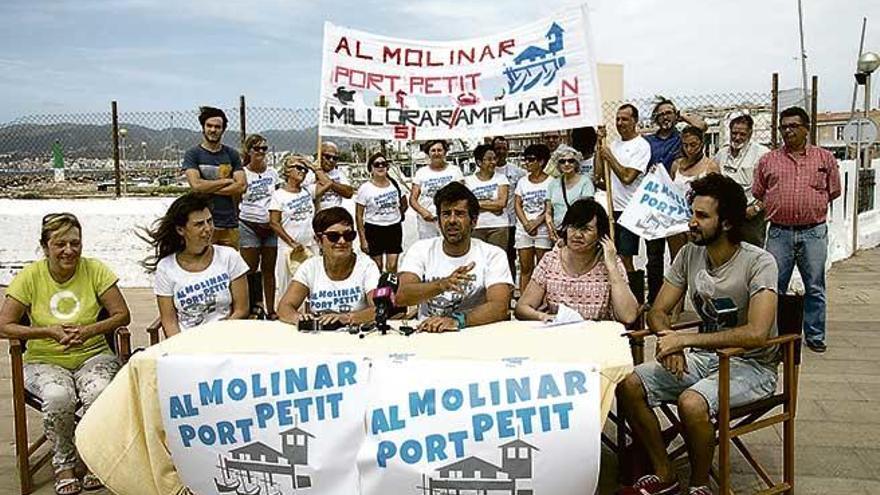 Una de las manifestaciones a favor de Al Molinar, port petit.