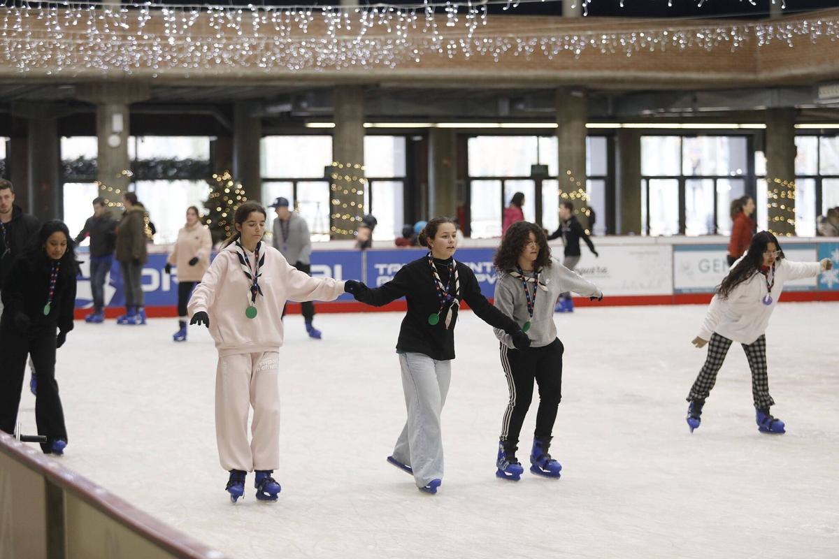Les imatges del primer dia de la pisya de de gel de Girona