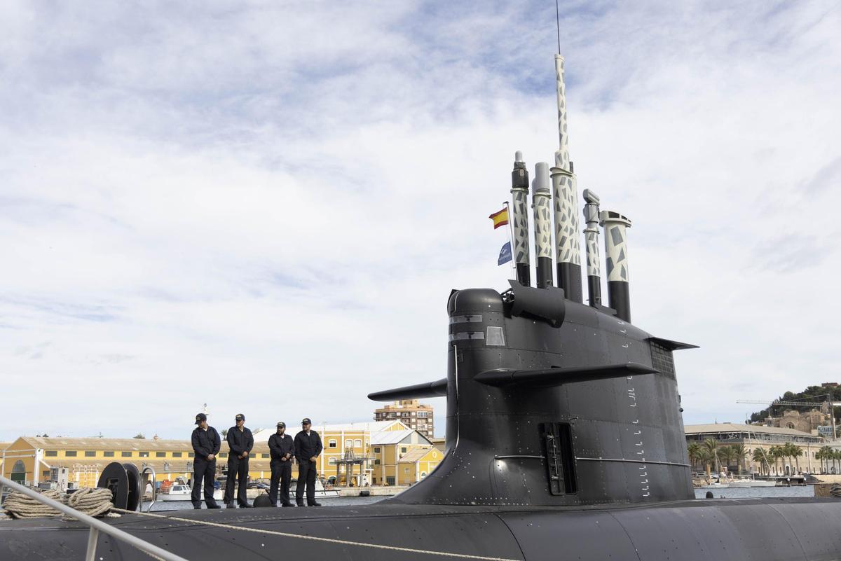 El submarino S-81 en Navantia este viernes.