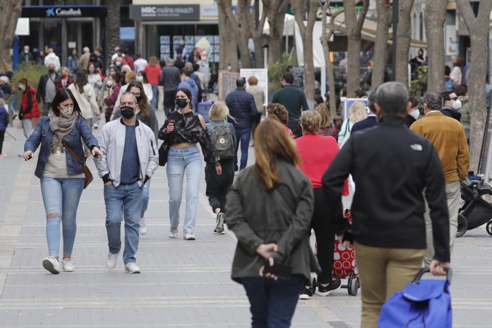 Platja d'Aro i Sant Feliu s'omplen de visitants per Pasqua