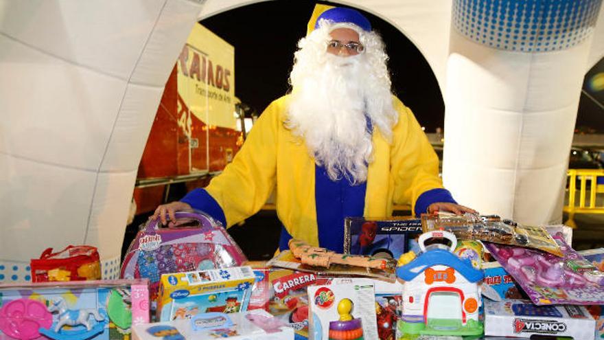 Juguetes y regalos en la &#039;Fan Zone&#039;