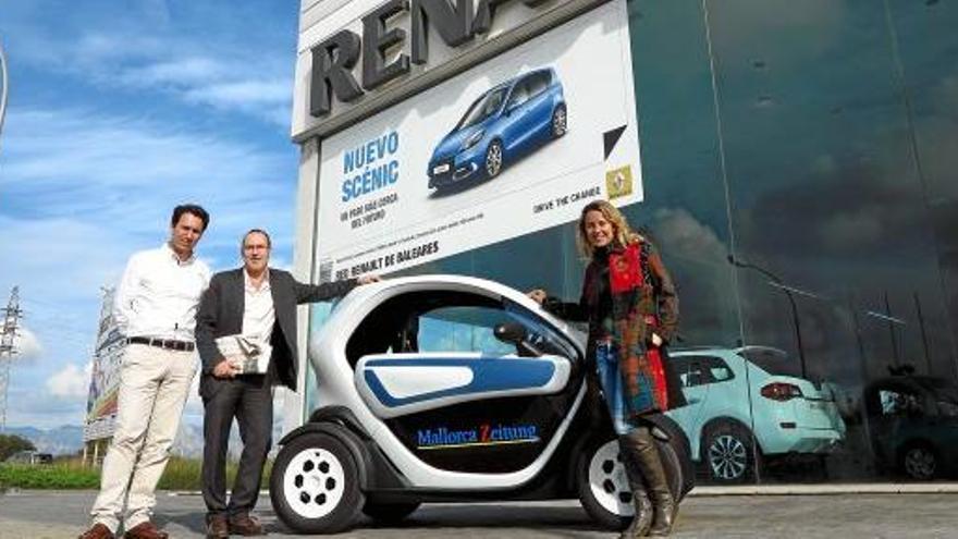 Feierliche Übergabe des Twizy