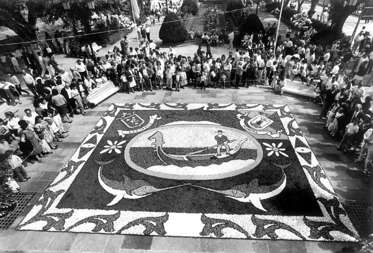 Alfombra floral con motivo de las Festas da Coca y el Corpus Christi, en 1989.
