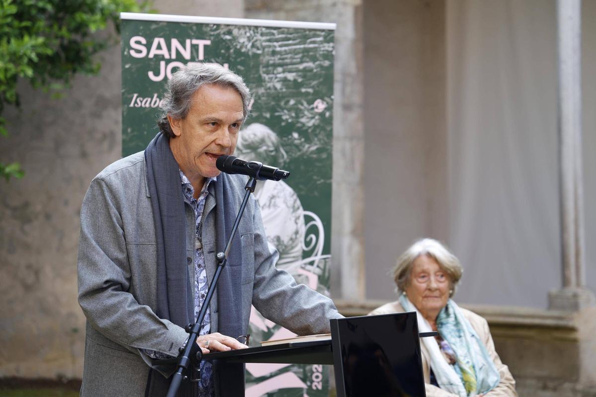Les imatges del tradicional esmorzar literari de la Generalitat a Girona