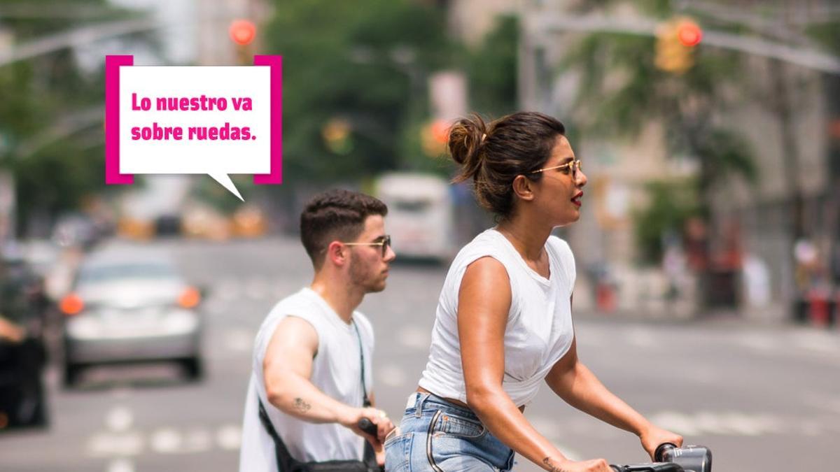 Nick Jonas y Priyanka Chopra en bici, &quot;lo nuestro va sobre ruedas&quot;