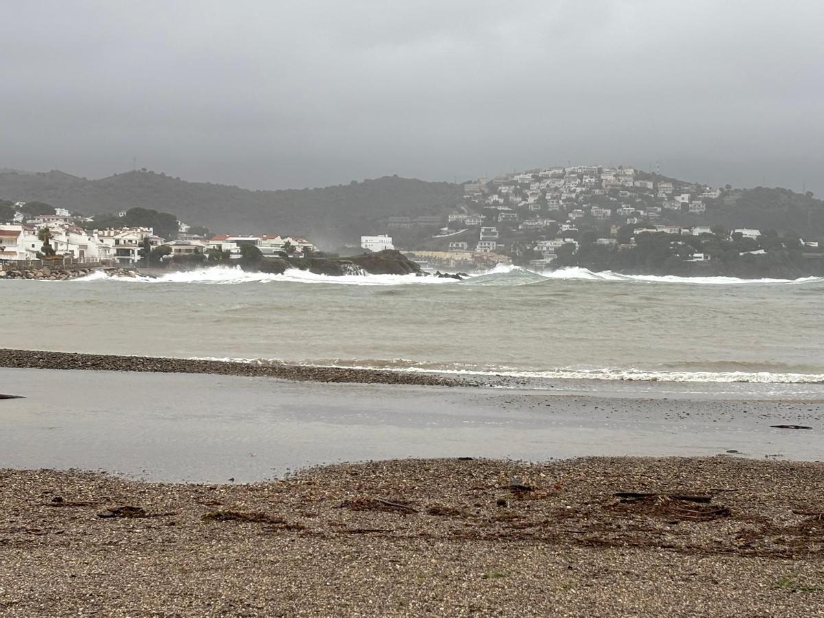 Les imatges del temporal a Llançà