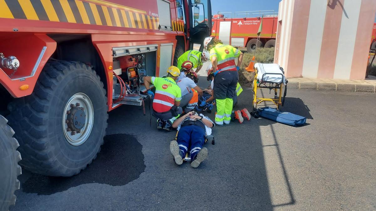 Simulacro de accidente aéreo en el aeropuerto César Manrique Lanzarote.