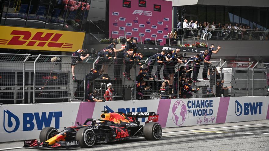 Verstappen, més líder guanyant a Austràlia