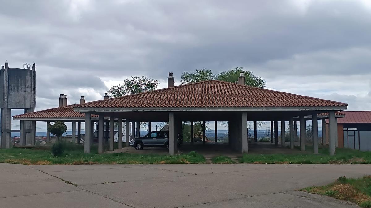 Solar que albergará las futuras casas unifamiliares en Sarracín de Aliste.