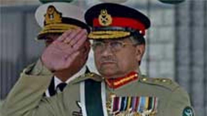 Musharraf abandona el Ejército de Pakistán &quot;con tristeza&quot;