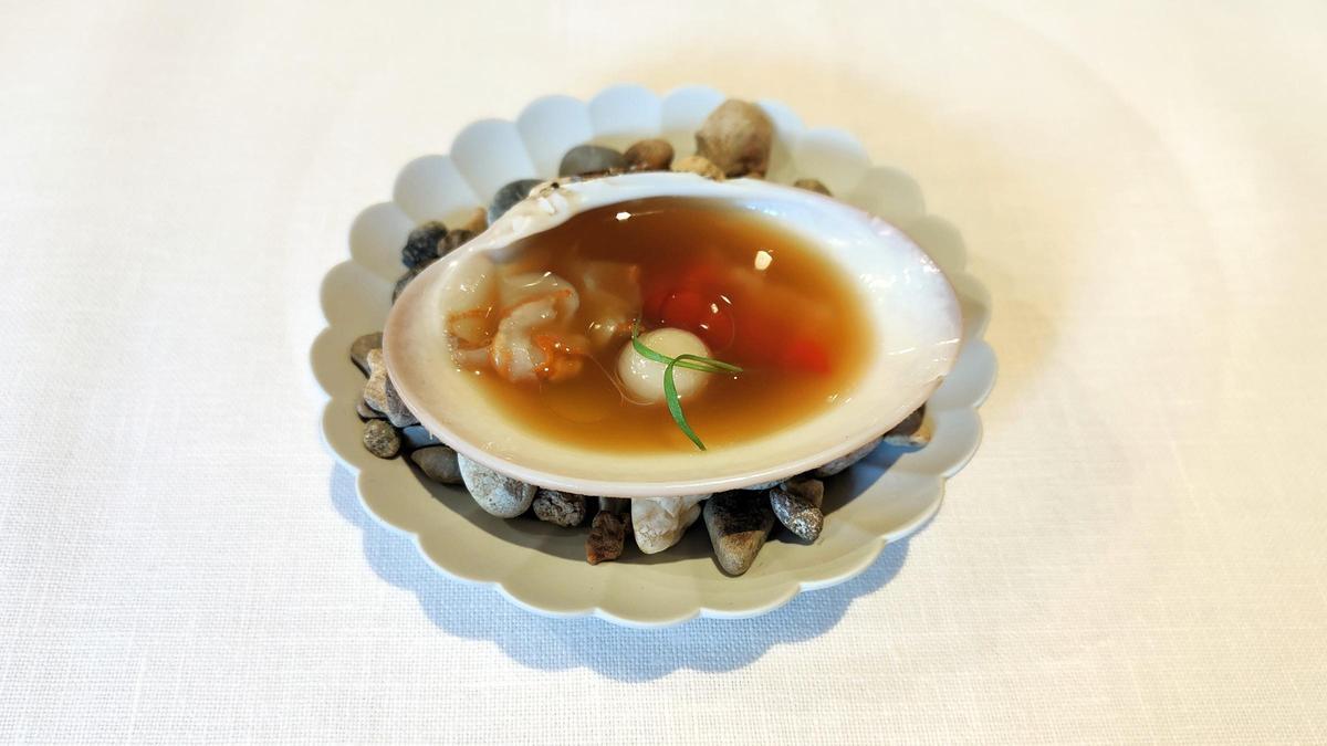 La concha fina con potaje malagueño de La Finca.