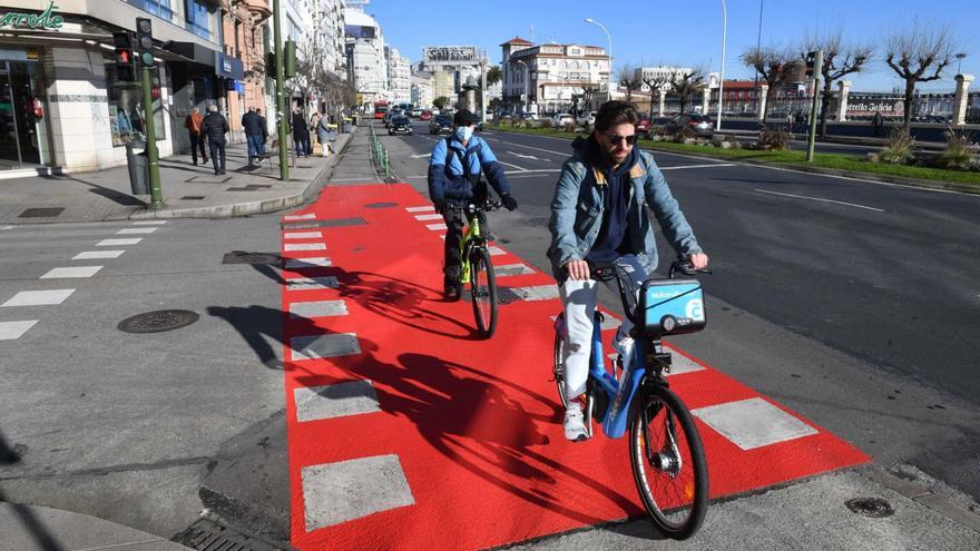 Cruce en rojo para mejorar la seguridad de los ciclistas