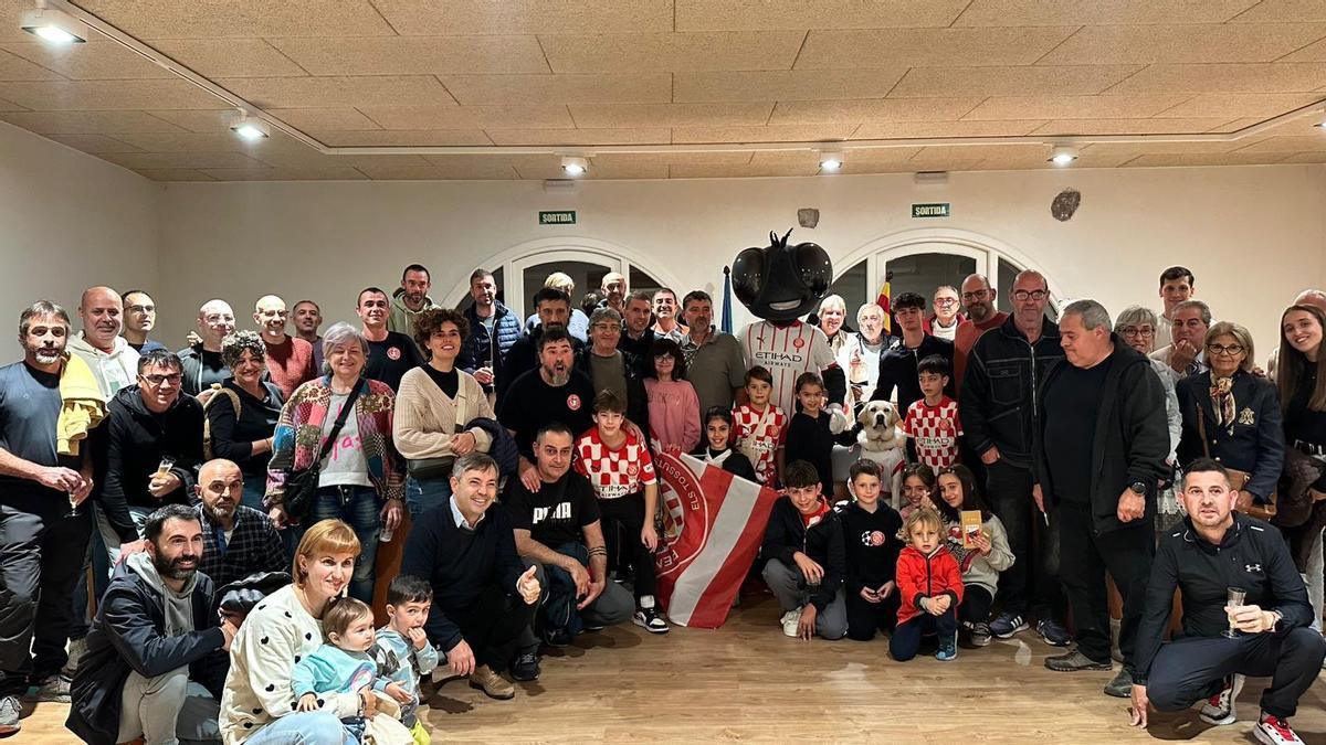 La inauguració de la Penya Gironista Els Tossuts d’Aglès a l’Arcada de Can Verdaguer.