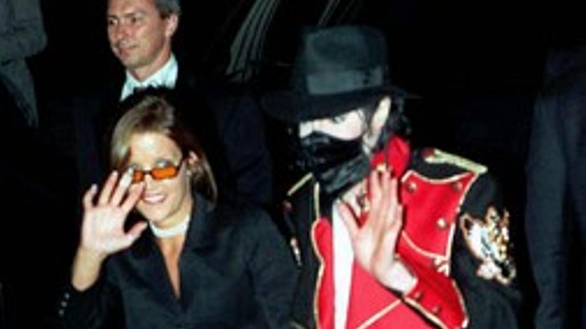 Lisa Marie Presley y Michael Jackson, en una imagen de 1997.