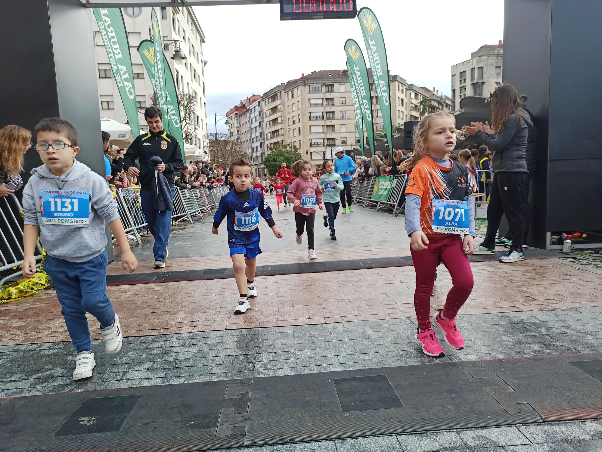 Casi 1.500 participantes disputan la carrera de Fin de Año de Pola de Siero